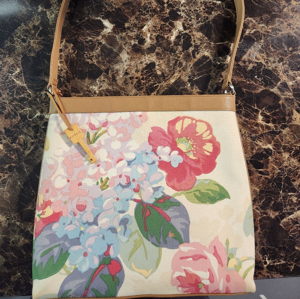 Fossil handbag